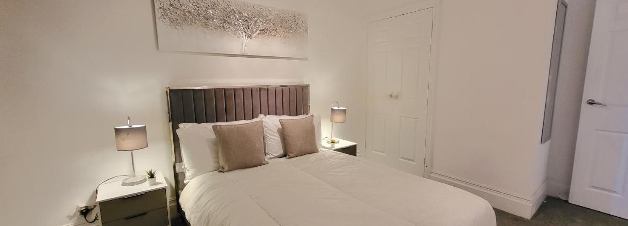 Stunning 2 Bedroom Apartment In Canary Wharf - Morland Apartments London Bagian luar foto