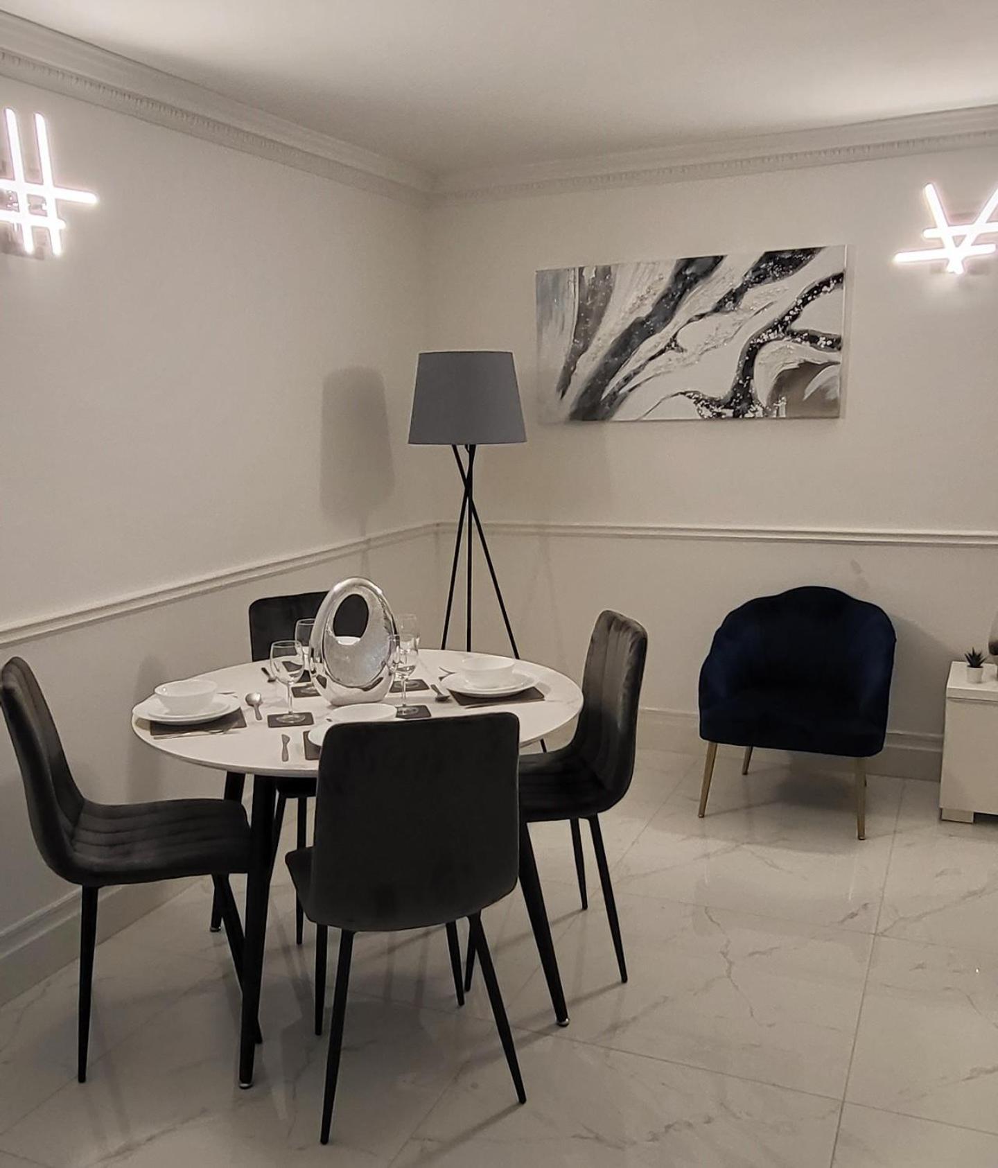Stunning 2 Bedroom Apartment In Canary Wharf - Morland Apartments London Ruang foto